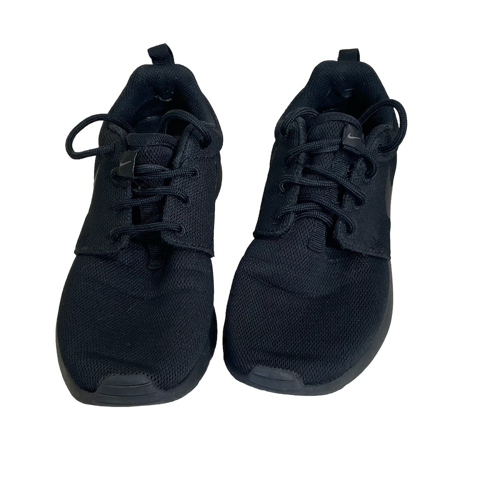 Nike Roshe One GS Triple Black Mesh Athletic Shoes SIze Womens 6